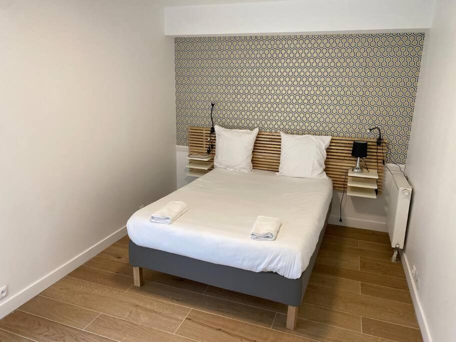 Flora2 Apartment แซงต์-เดอนี ภายนอก รูปภาพ